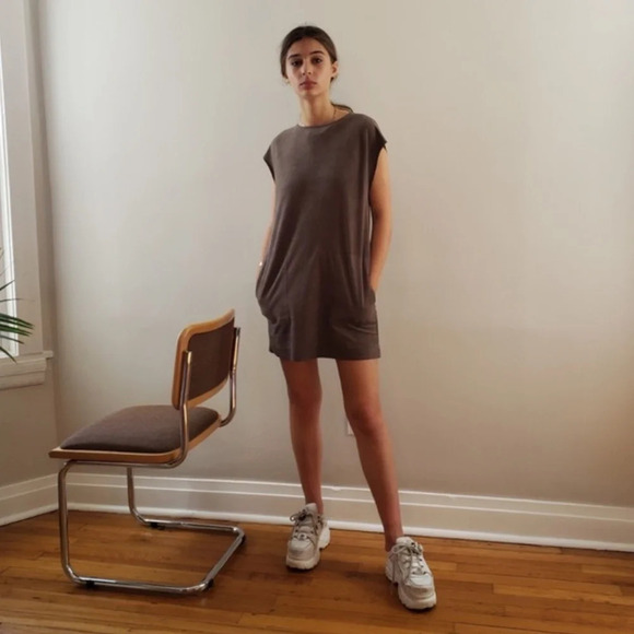 Aritzia Wilfred Free Faux Suede Dark Camel Brown Mini Dress Sz S Trompette  Nori - Picture 2 of 9